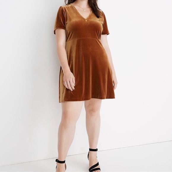 Madewell Velvet V-Neck Flutter Sleeve Dress size Large - Picture 3 of 14